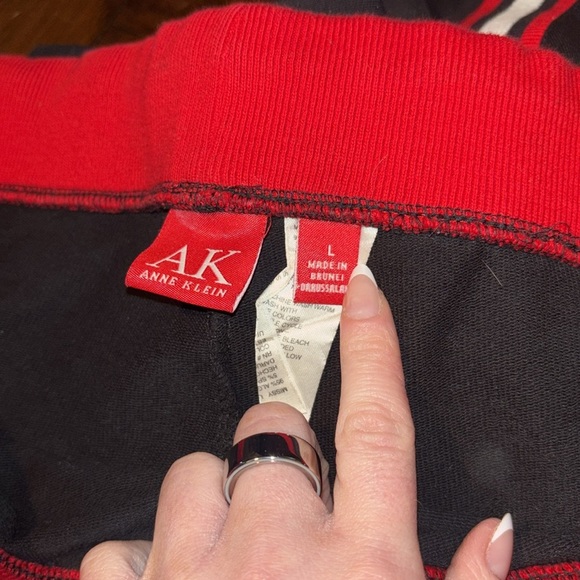 Anne Klein hooded jacket and pant suit - Picture 9 of 9